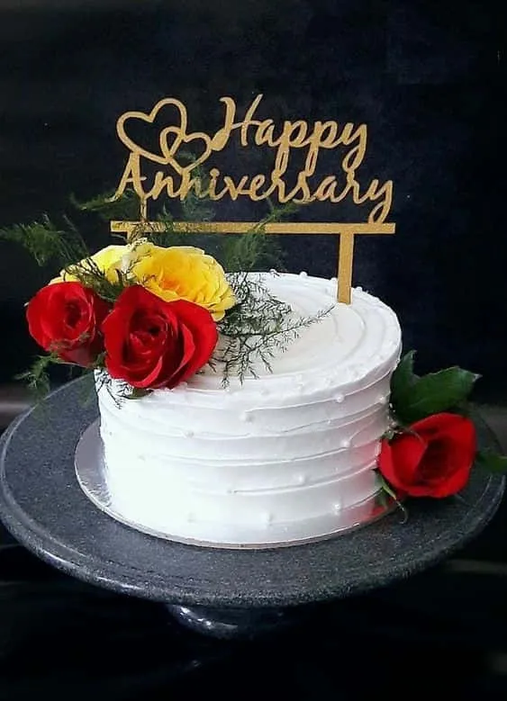 couple anniversary cake